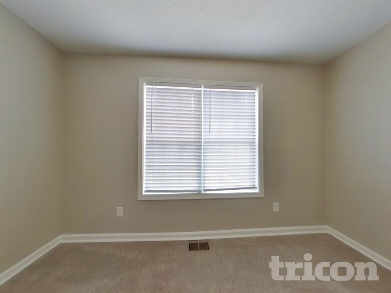 Building Photo - 3447 Harris Farms Way