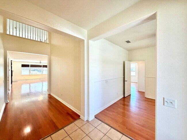Building Photo - Blackmore Ranch Cul-de-Sac Home w/ Loft, 3-Car Tandem Garage & RV Parking