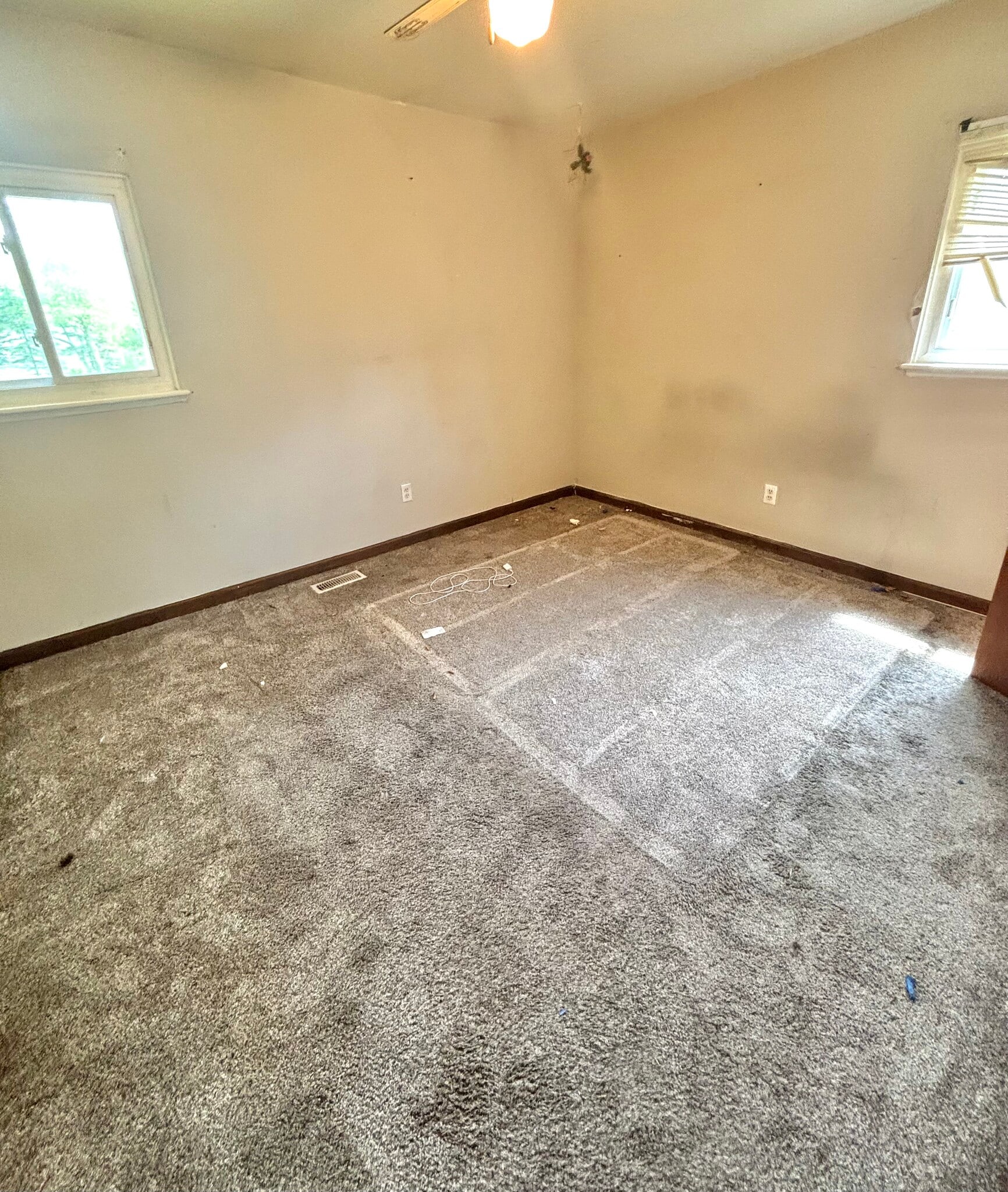 Building Photo - 3017 Viking St