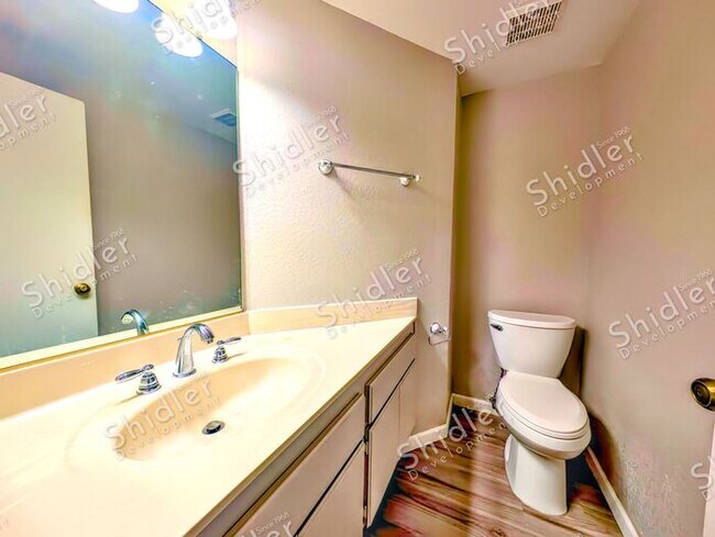 Building Photo - 1991 Central Ave