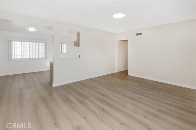 Building Photo - 7143 Bellaire Ave