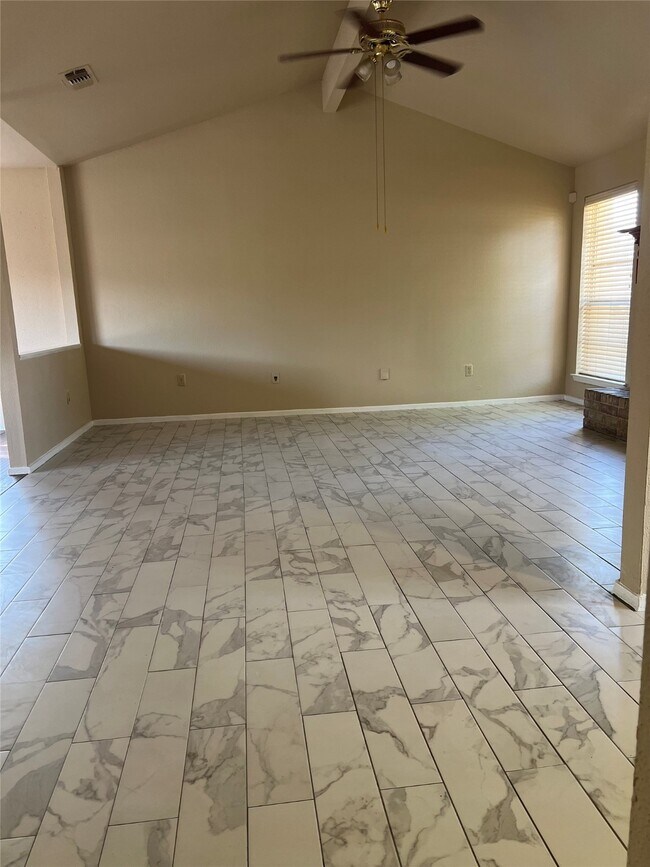 Building Photo - 2503 Ravenwind Rd