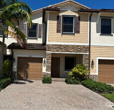 Building Photo - Stylish 3-Bedroom Home with Pool, Garage &...