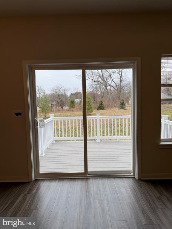 Building Photo - 127 Painters Wy