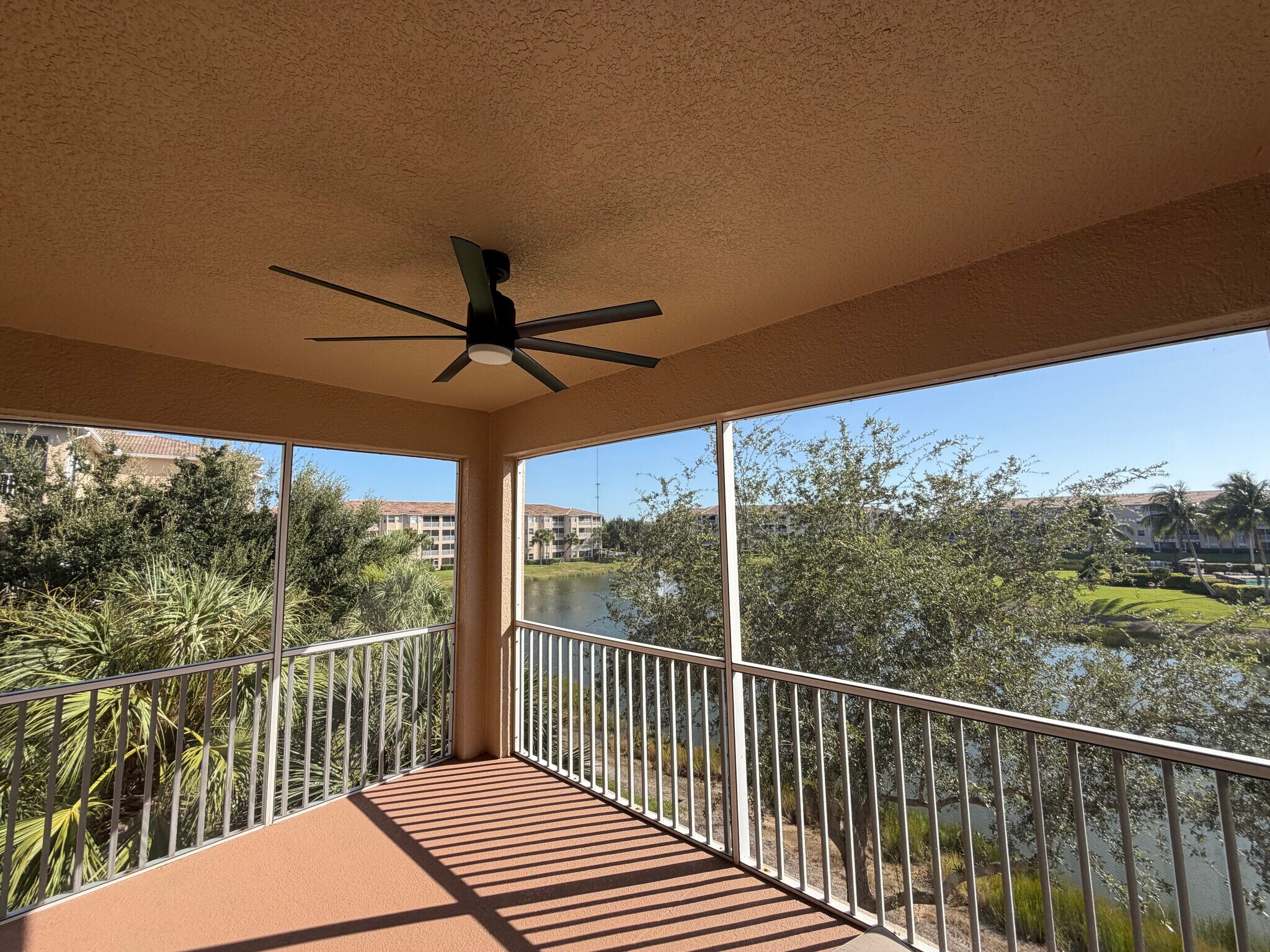 Building Photo - 8550 Kingbird Loop
