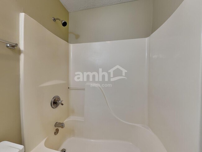 Building Photo - 1510 Millridge Dr