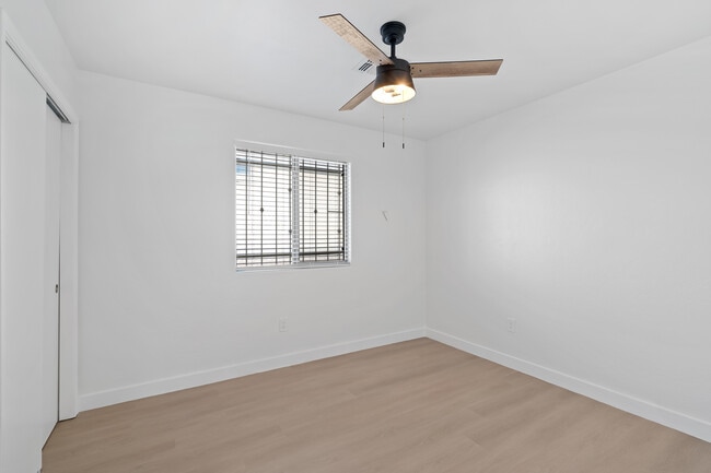 Building Photo - 3721 W Avenida Fria