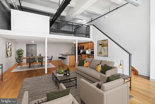 Building Photo - 810 N Hancock St