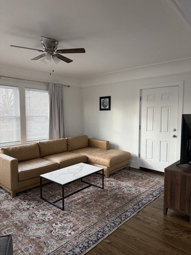 Building Photo - 906 W Keith Ave