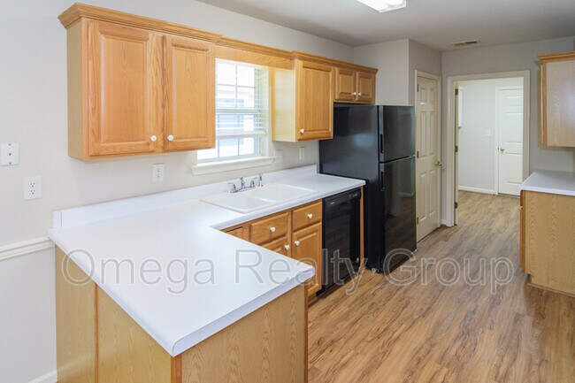 Building Photo - 4608 Fairfax Ct