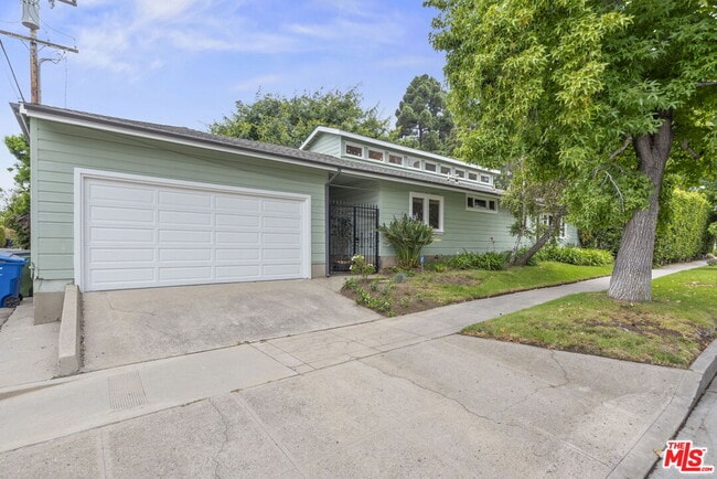 Building Photo - 354 14th St