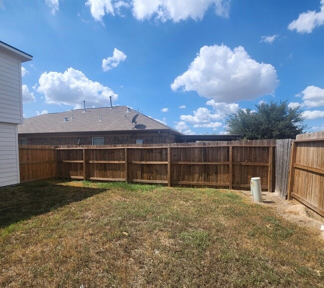 Building Photo - 3154 Thicket Path Way