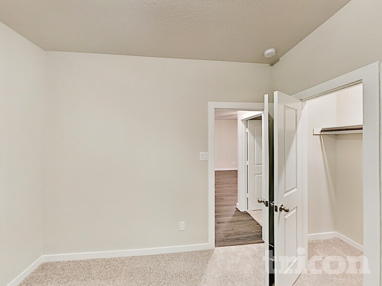 Building Photo - 5163 Klein Orchard Dr
