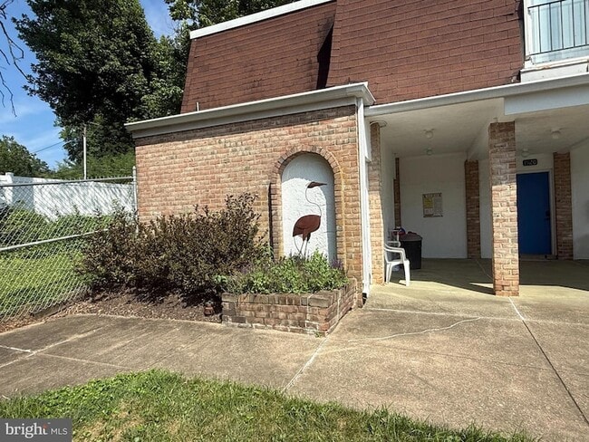 Building Photo - 1904 Greenberry Rd