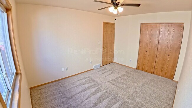 Building Photo - 1514 Carmela Ct