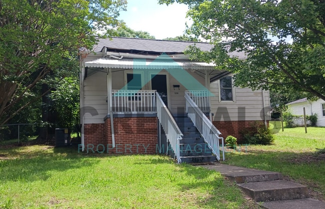Primary Photo - 1410 Maple St