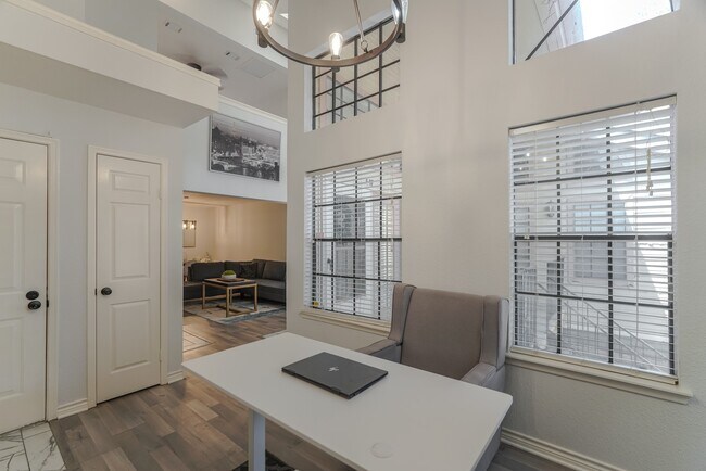 Building Photo - 16800 Sugar Pine Dr