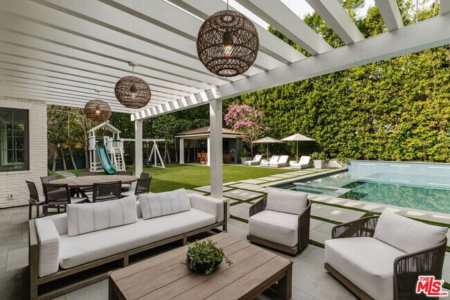 Building Photo - 957 Corsica Dr