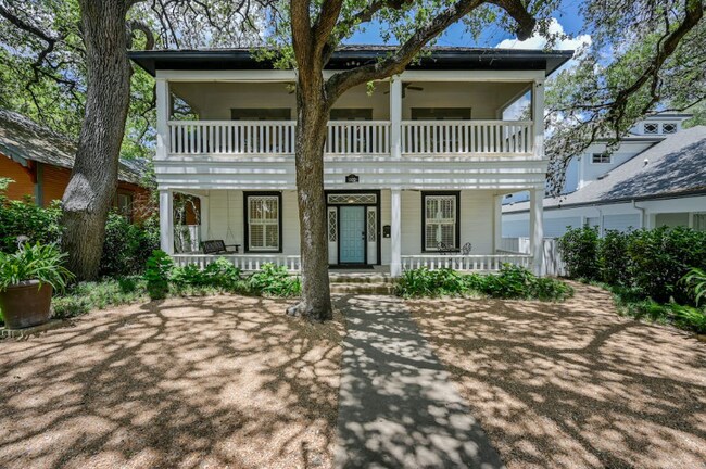 Primary Photo - 1802 Brackenridge St
