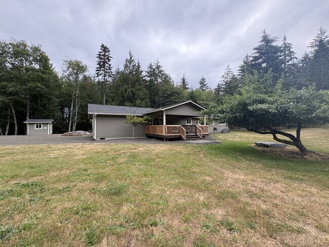 Building Photo - 91 SE Kalium Dr