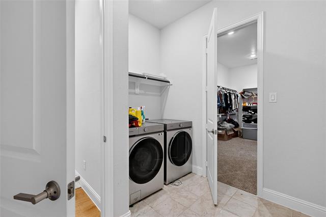 Building Photo - 1524 Kurelek Dr