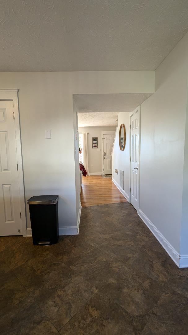 Building Photo - 138 Parkside Dr