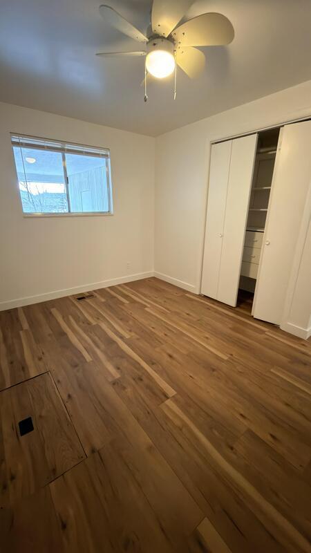 Building Photo - 7375 S Highland Dr