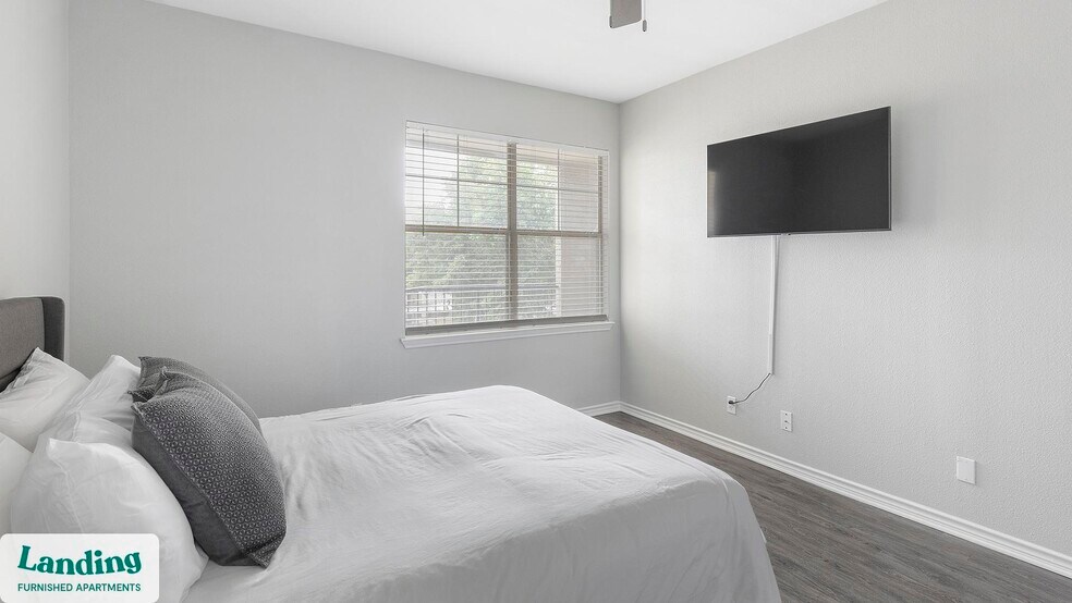 Building Photo - 533 Fossil Creek Blvd