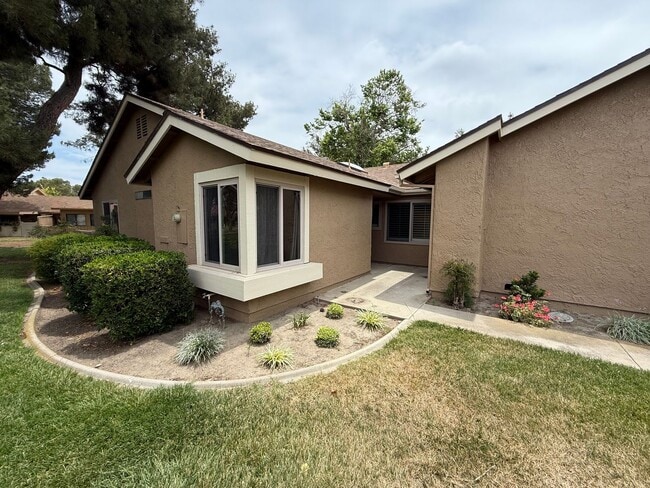 Building Photo - 2 Car Garage Capri in Leisure Village Senior Community