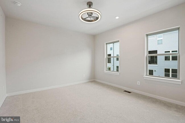 Building Photo - 2172 Glacier Rd