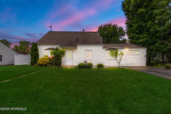 Building Photo - 297 Highland Ave