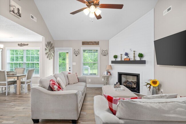 Building Photo - 759 Boreal Wy