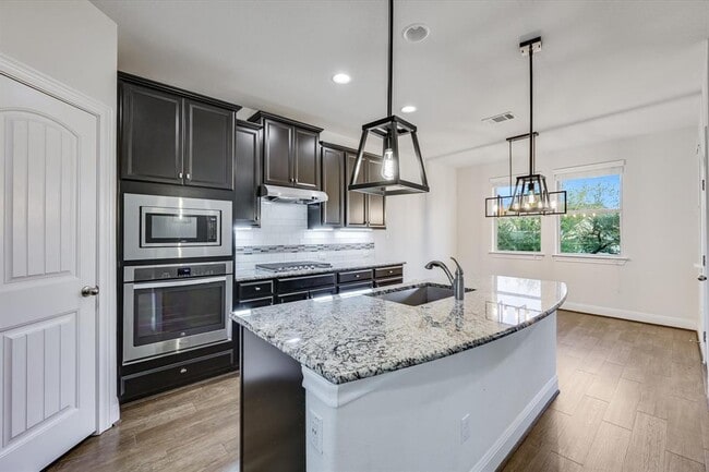 Building Photo - 5321 Del Dios Way