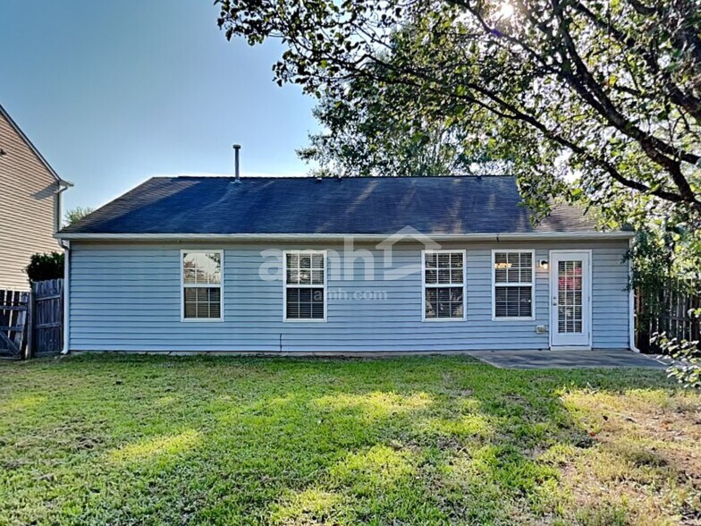 Building Photo - 229 N Weststone Blvd