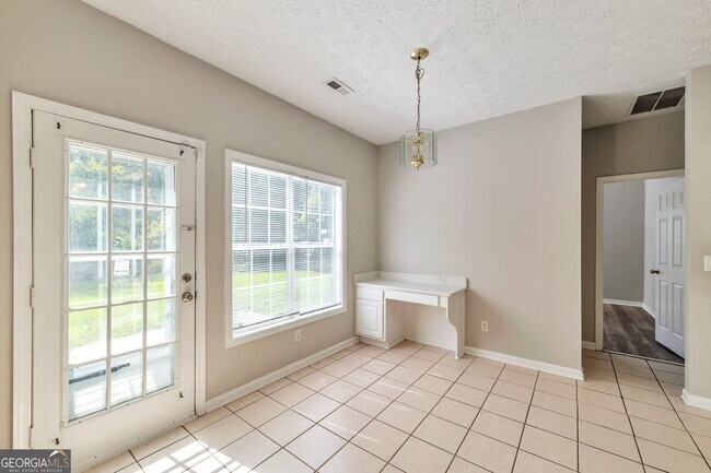 Building Photo - 38 Rockport Dr