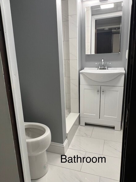 Building Photo - 22 Hillsdale Ave