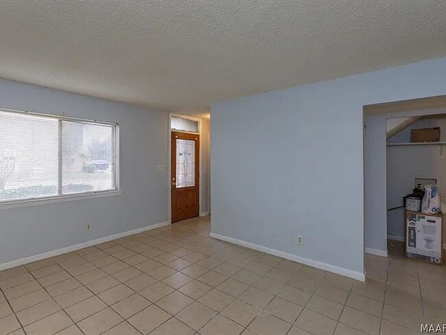 Building Photo - 548 Winston Dr