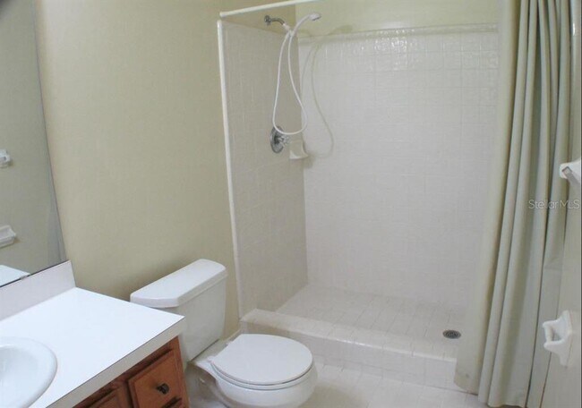 Building Photo - 5205 SW 97th Dr