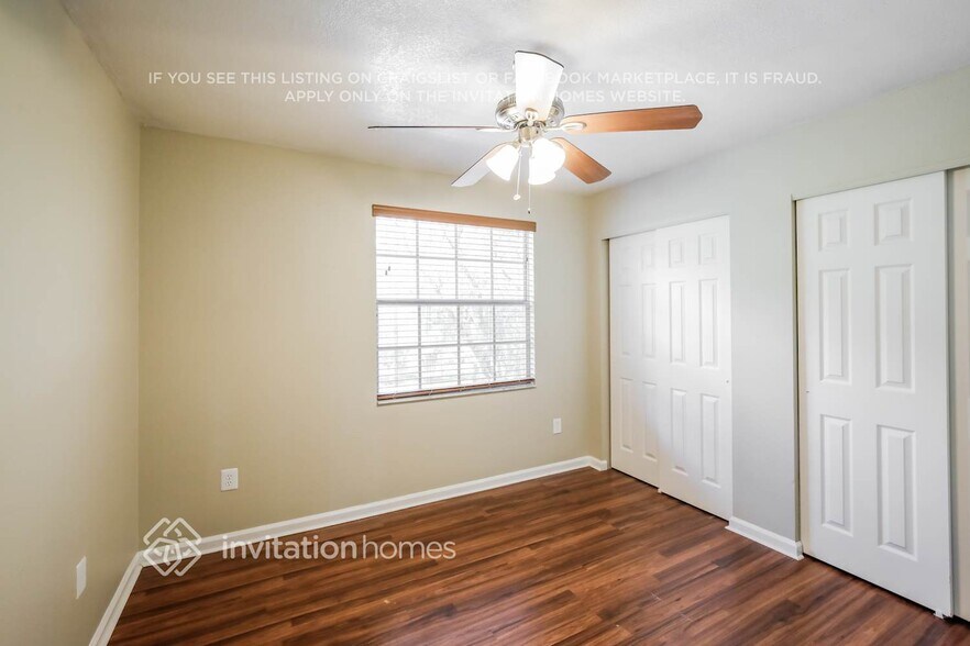 Building Photo - 1330 NW 192nd Ln