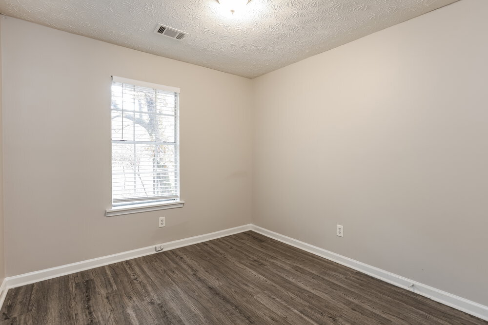 Building Photo - 5543 Dorsett Shoals Rd