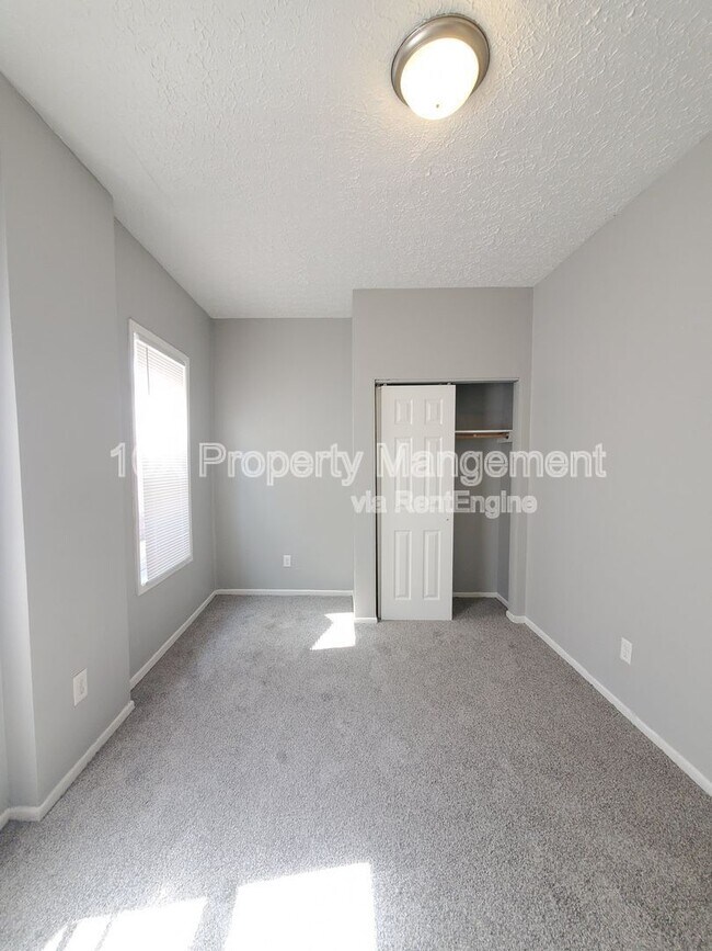 Building Photo - 100 N Harris Ave