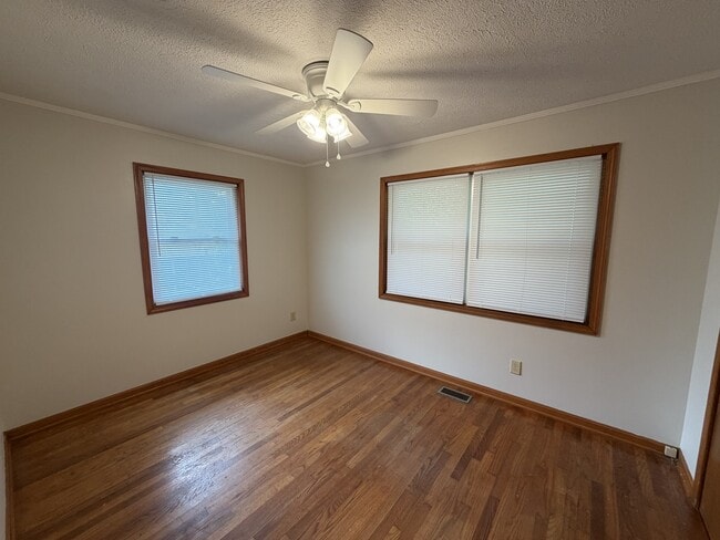 Building Photo - 941 Harrington Dr