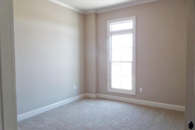 Building Photo - 14092 Wetherly Dr