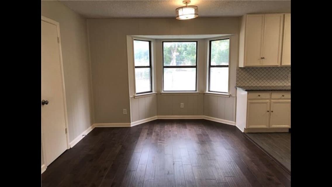 Building Photo - 6005 Whitley Rd