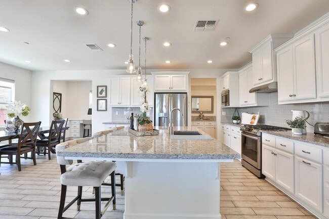 Building Photo - 1301 Morning Star Dr