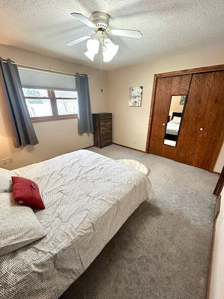 Building Photo - 2828 Saturn Ave