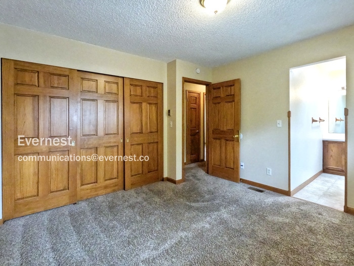 Building Photo - 712 Frontier Ct