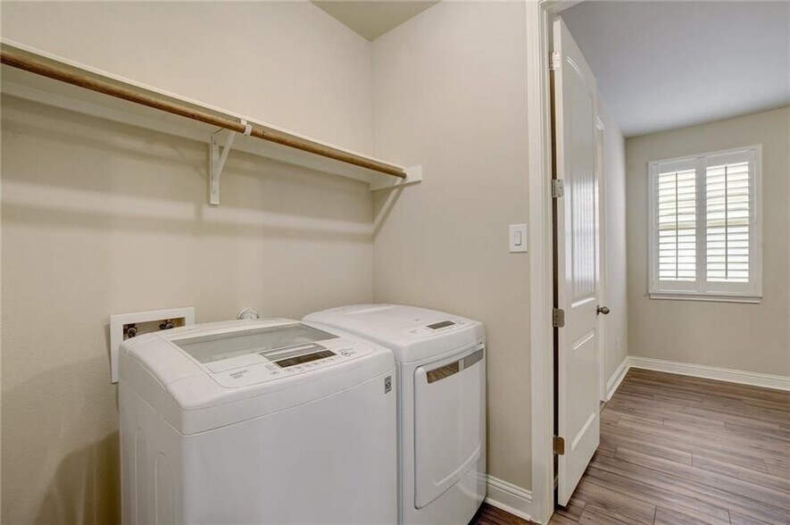 Building Photo - 6012 Whipple Way