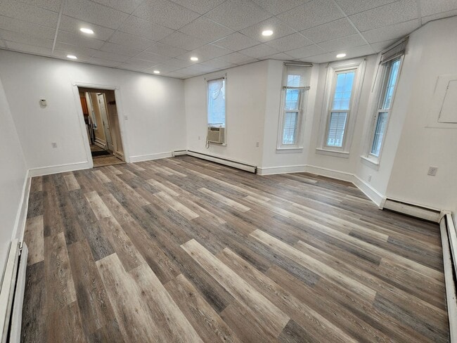 Building Photo - 3876-3878 Lincoln Street