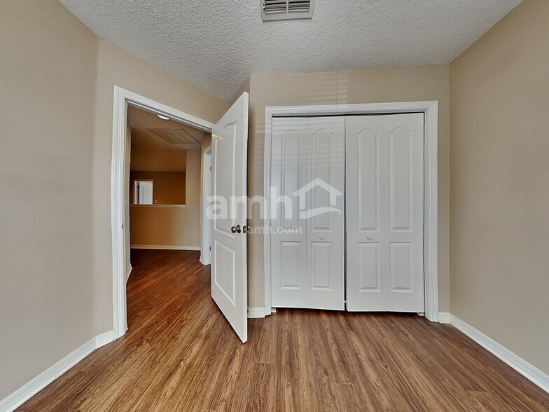 Building Photo - 11228 Madison Park Dr